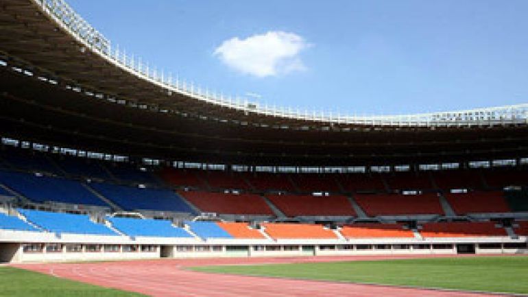 Rasen und Tribünen des Ernst Happel Stadions