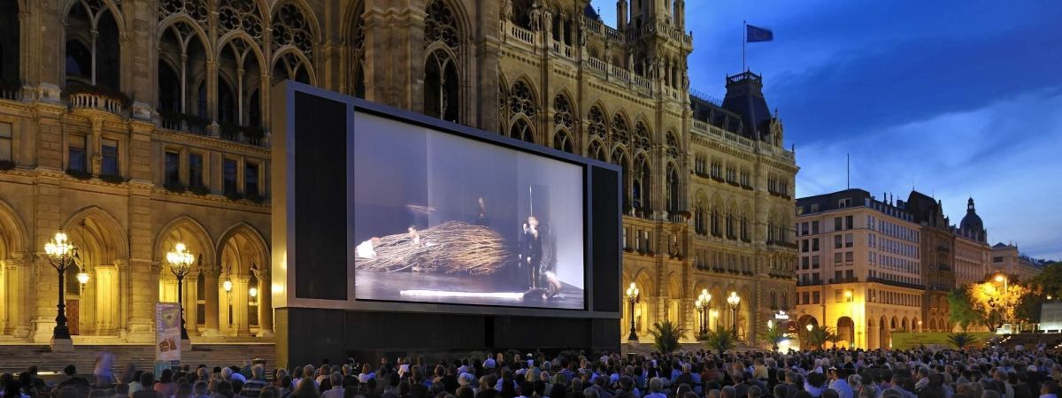 copyright: Stadt Wien/Schaub-Walzer Open Air cinema in front of the Vienna City Hall