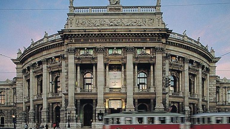 copyright: Kullmann Opernhaus am Ring im Historismusstil