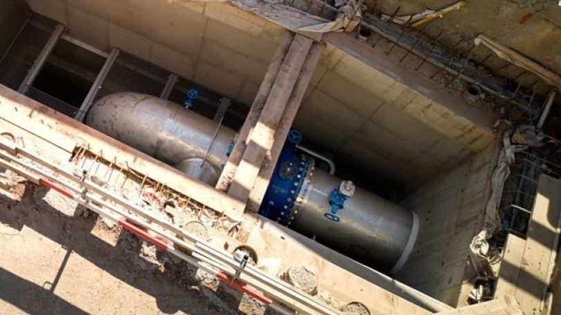 copyright: Wiener Wasser/Thomas Topf Baugrube mit großem Wasserrohr