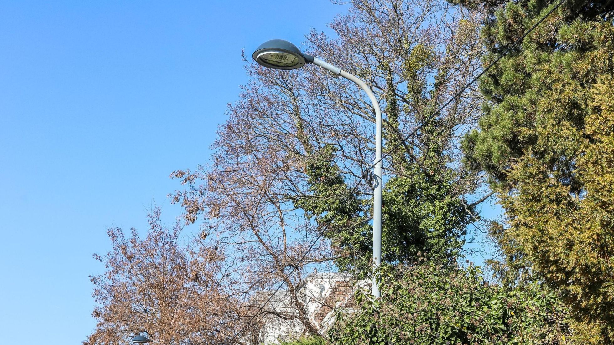 LED-Lampe bei Tageslicht