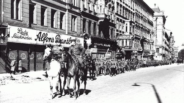 copyright: MA 8 / Fotosammlung, C1: 45248/8 Soviet troops in Vienna (1945)