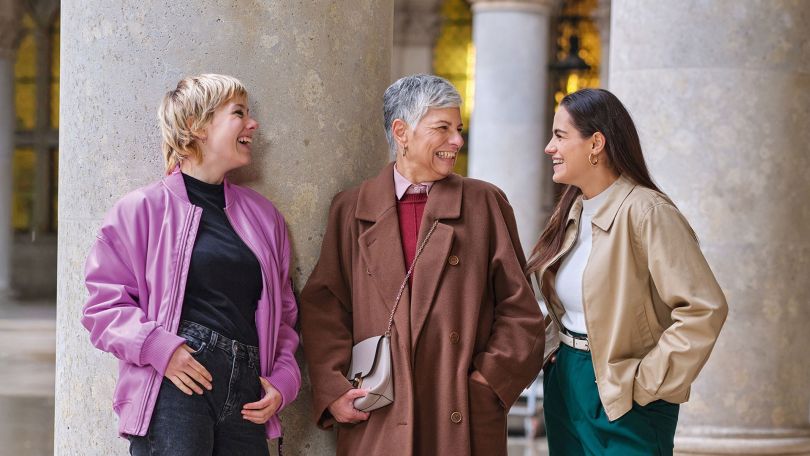 copyright: Stadt Wien/curved studio 3 Frauen unterschiedlichen Alters im Gespräch