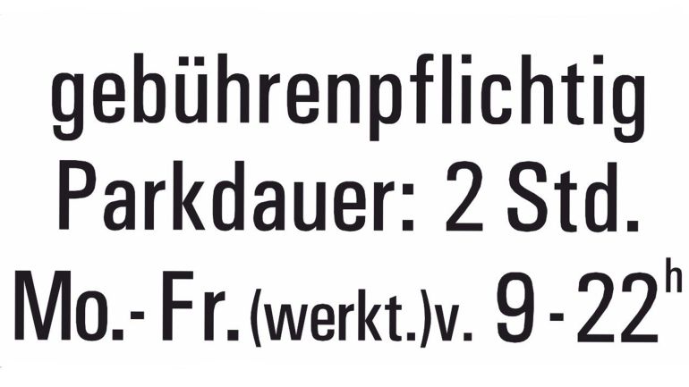 Zusatzschild mit Angaben zu Parkdauer und Gültigkeitszeitraum