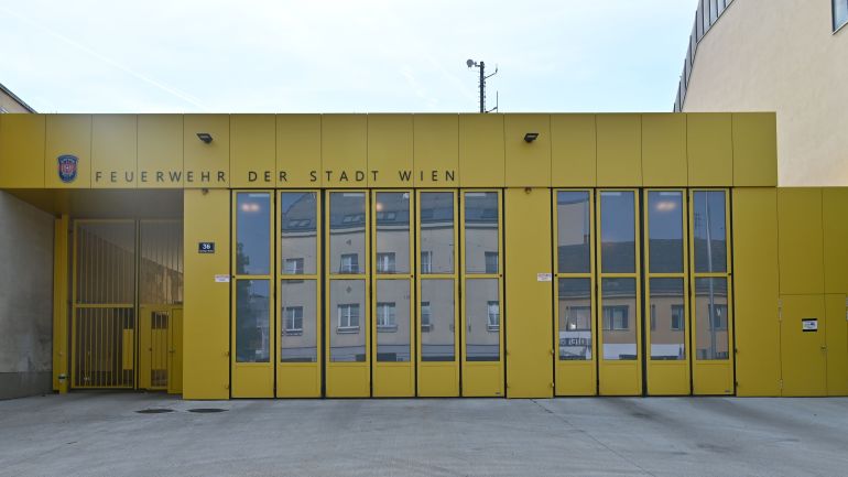 Frontalansicht der Gruppenwache Speising