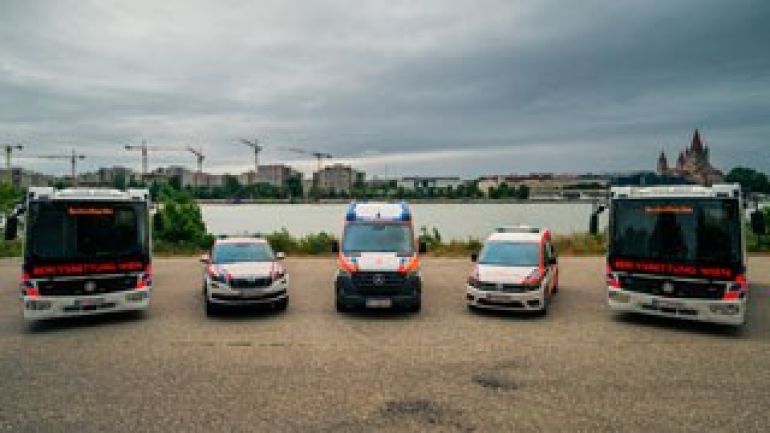 copyright: MA 70 Verschiedene Fahrzeuge der Berufrettung