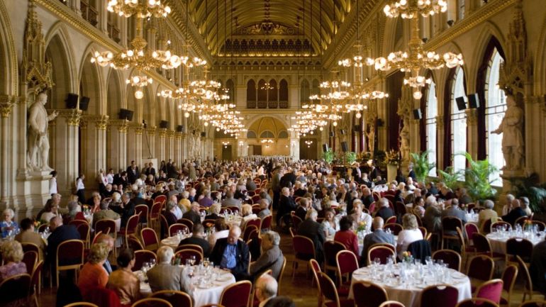 copyright: Stadt Wien / Rainsborough 300 Hochzeitspaare feierten im Wiener Rathaus