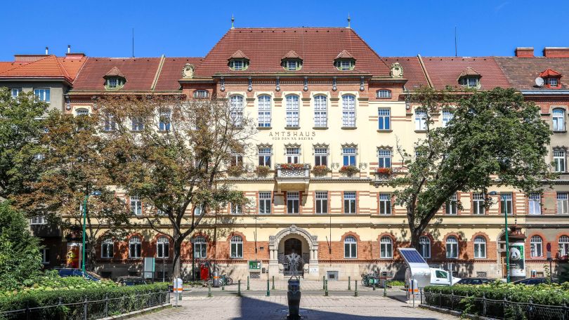 Außenansicht des Bezirksamts für den 2. und 20. Bezirk, Standort Brigittaplatz
