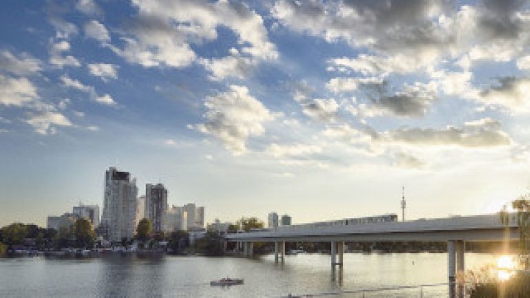Die Linie U1 bei der Alten Donau