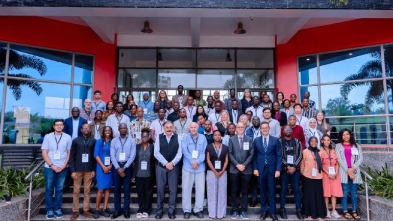 copyright: Hannes Werthner Die Teilnehmer*innen der "Digital Humanism Summer School" in Kigali
