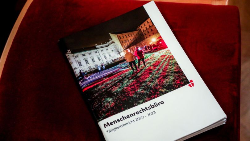 Vizebürgermeister Wiederkehr nimmt an der 10 Jahre Menschenrechtsstadt Wien Feier teil.