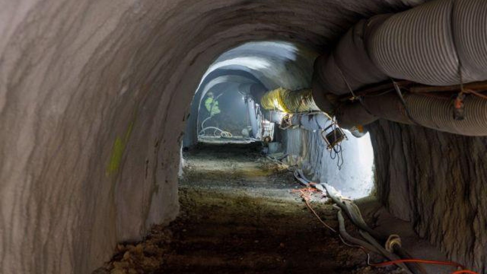 copyright: www.wienerfotoschule.at / Karl Fuesselberger Tunnel