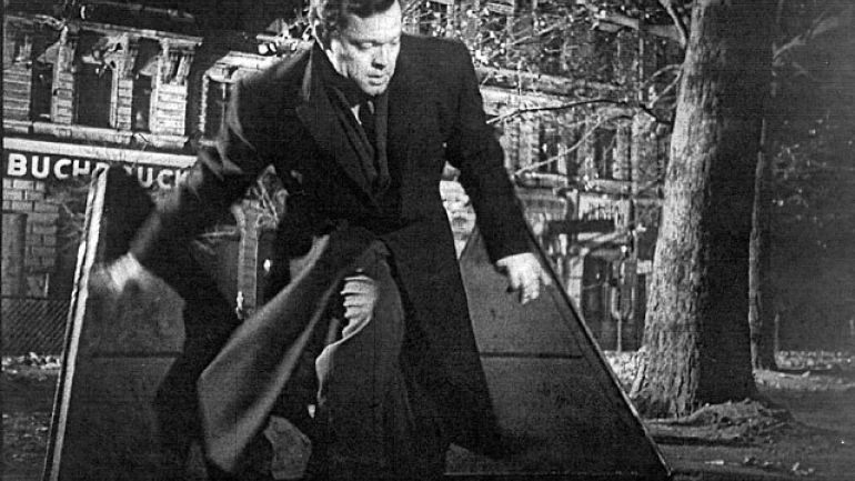 Filmausschnitt: Orson Welles flüchtet in den Kanal