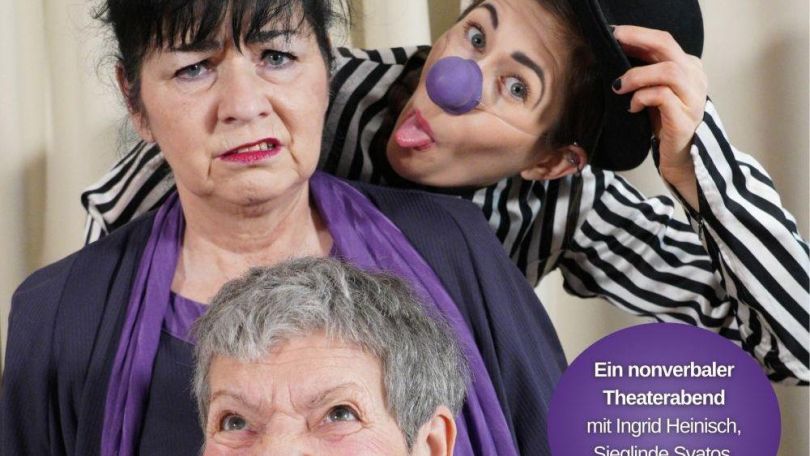 copyright: Theater-Center-Forum Schräg blickende Frauen und Text "ein nonverbaler Theaterabend"