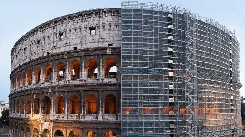 copyright: Foto: New Order: Rinofelino / Dreamstime.com Restaurierung des Kolosseums in Rom, Italien