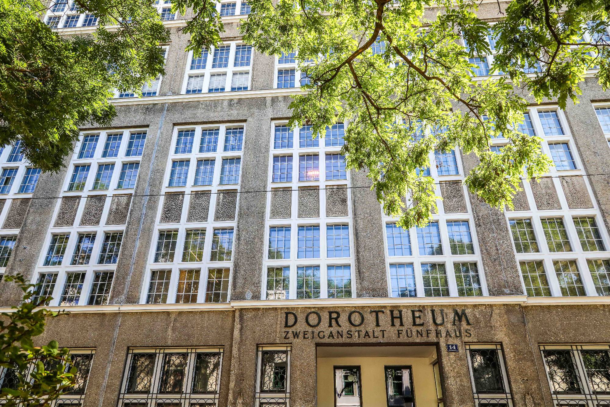 Schanzstraße Bild 1