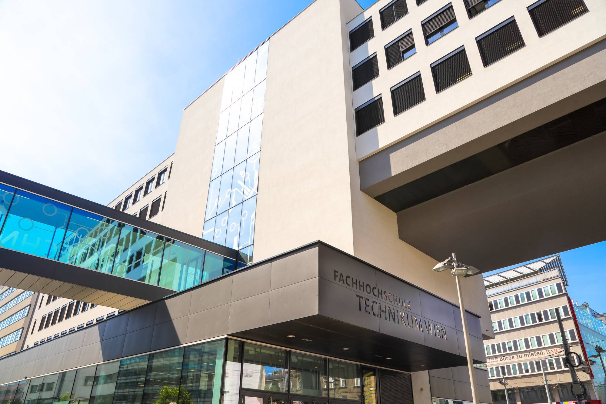 FH Tecknikum Wien: "Erneuerbare Energien" - Bild 1