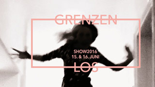 Sujet zur Show 2016 der Modeschule Wien am 15. und 16. Juni: Frau bei Luftsprung in einem Gang, Motto: Grenzenlos