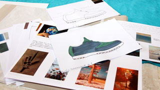 Entwurf eines blau-grnen Schuhs auf Papier