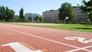100-Meter-Laufbahn in der Jugendsportanlage am Ringelseeplatz