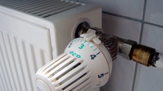 Thermostat einer Heizung auf "eco"