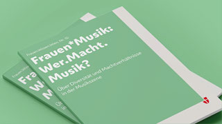Broschüre in hellgrün gehalten mit den Titel "Frauen*Musik: Wer.Macht.Musik?