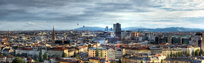 Panoramafotografie der Stadt Wien in Abendstimmung