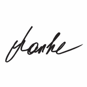 Ein Bild, das Typografie, Schrift, Kalligrafie, Handschrift enthält.

Automatisch generierte Beschreibung