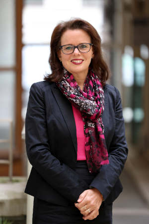 Foto von Dr.in Cordula Gottwald, MA Bereichsdirektorin für Personal und Revision