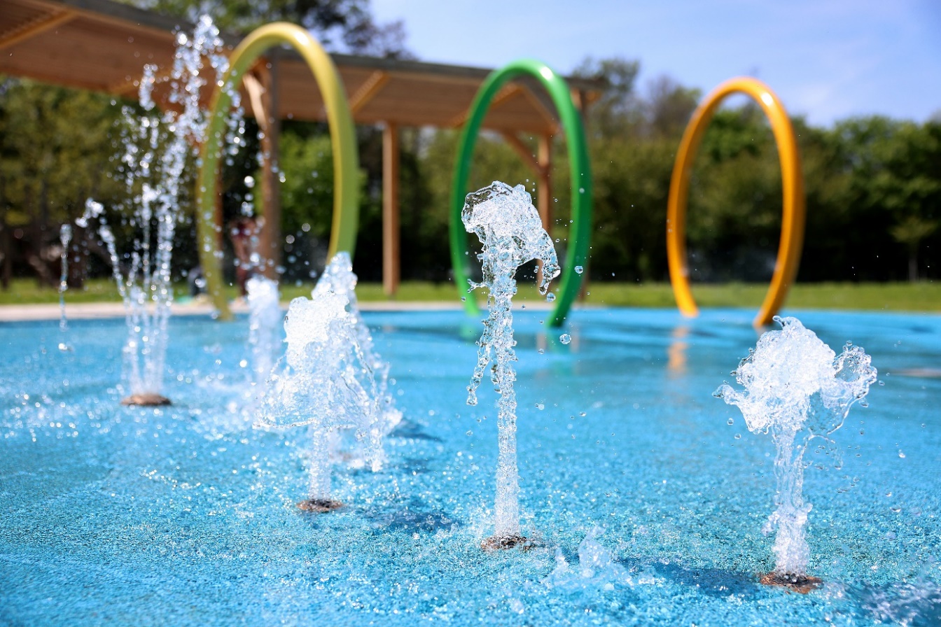 Abbildung: Erfrischender Wasserspielplatz im Aupark Floridsdorf. © PID, Votava