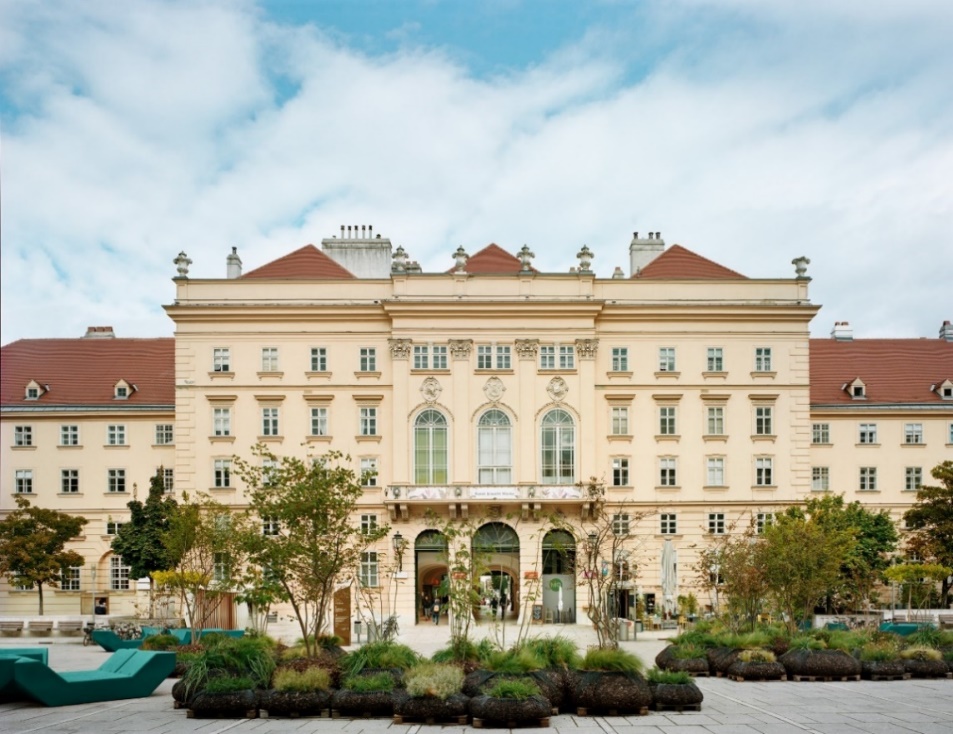 Abbildung: Das MuseumsQuartier mit neuer Begrünung  © Stefan Oláh