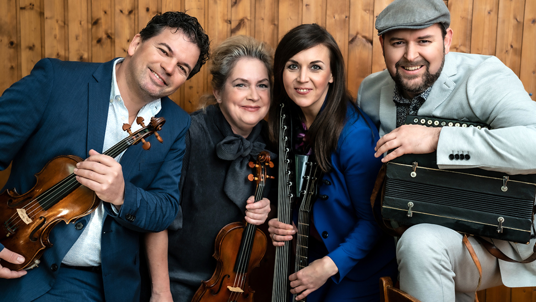 Photo of the artist or artists.