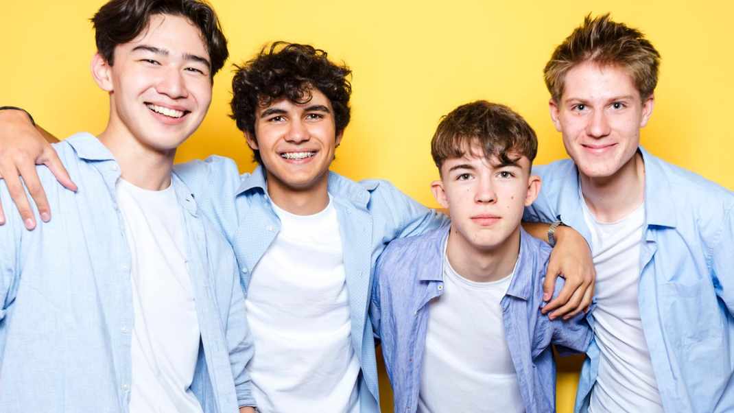 Photo of the artist or artists.