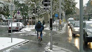 Radfahrer im Winter auf der Landesgerichtsstrae