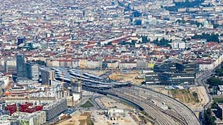 Luftbild, Blick auf den Hauptbahnhof
