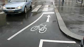 Bodenpiktogramm für einen Radweg
