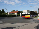 Kreuzungsbereich Dopschstrae - Moritz-Dreger-Gasse: Bus biegt um die Kurve