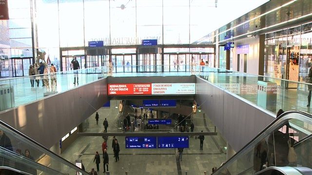 Fernverkehr am Hauptbahnhof Wien